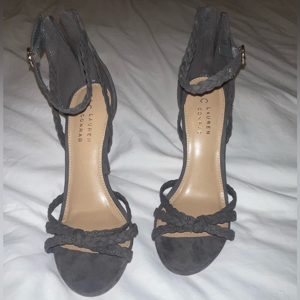 LC Lauren Conrad Pie Crust Braided Gray Suede Heel 7.5 - Picture 3 of 15